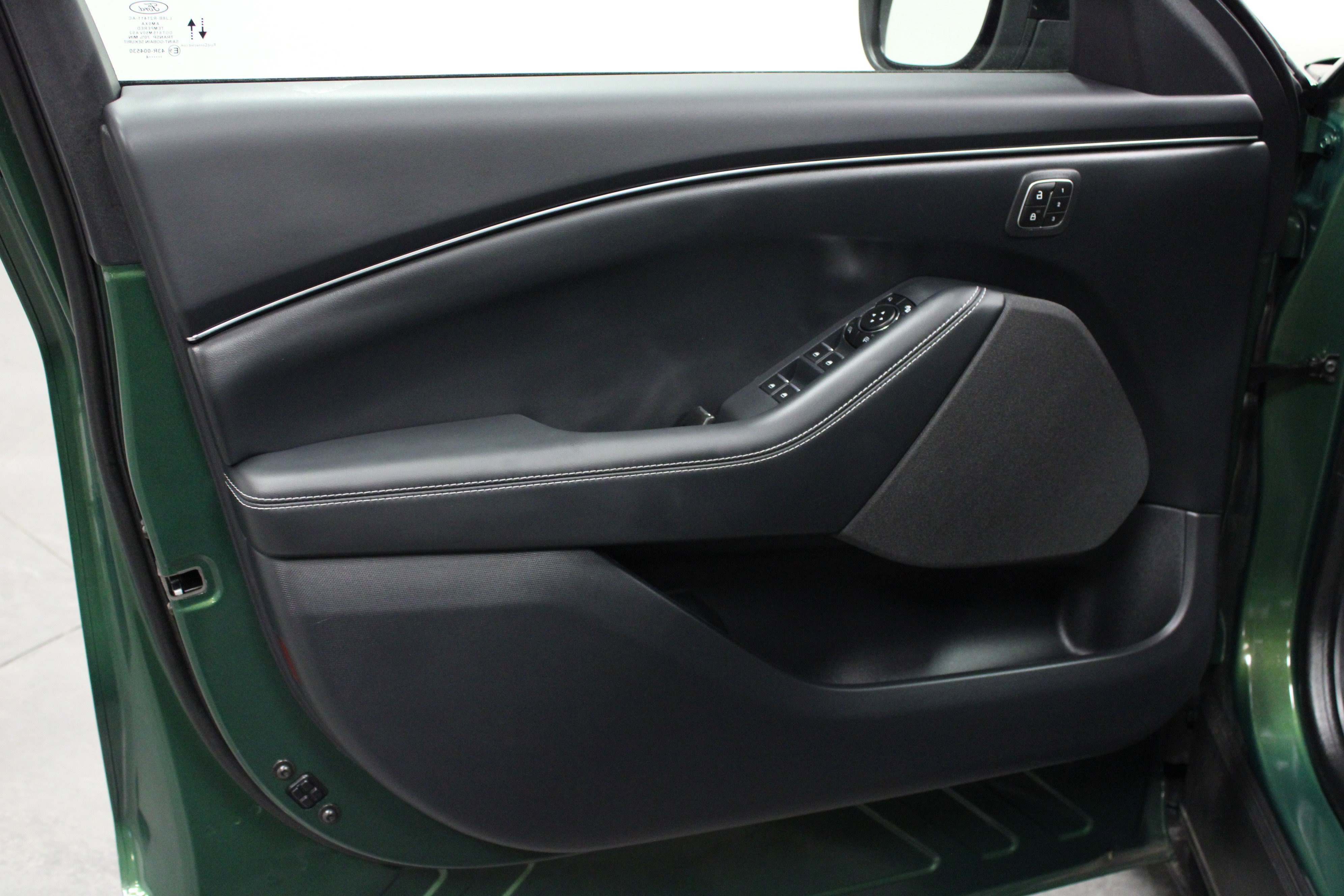 Used 2024 Ford Mustang Mach-E Select w/ Comfort Package Lite image 11