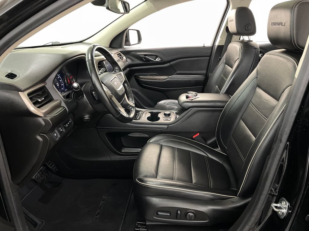 Used 2023 GMC Acadia Denali FWD image 8