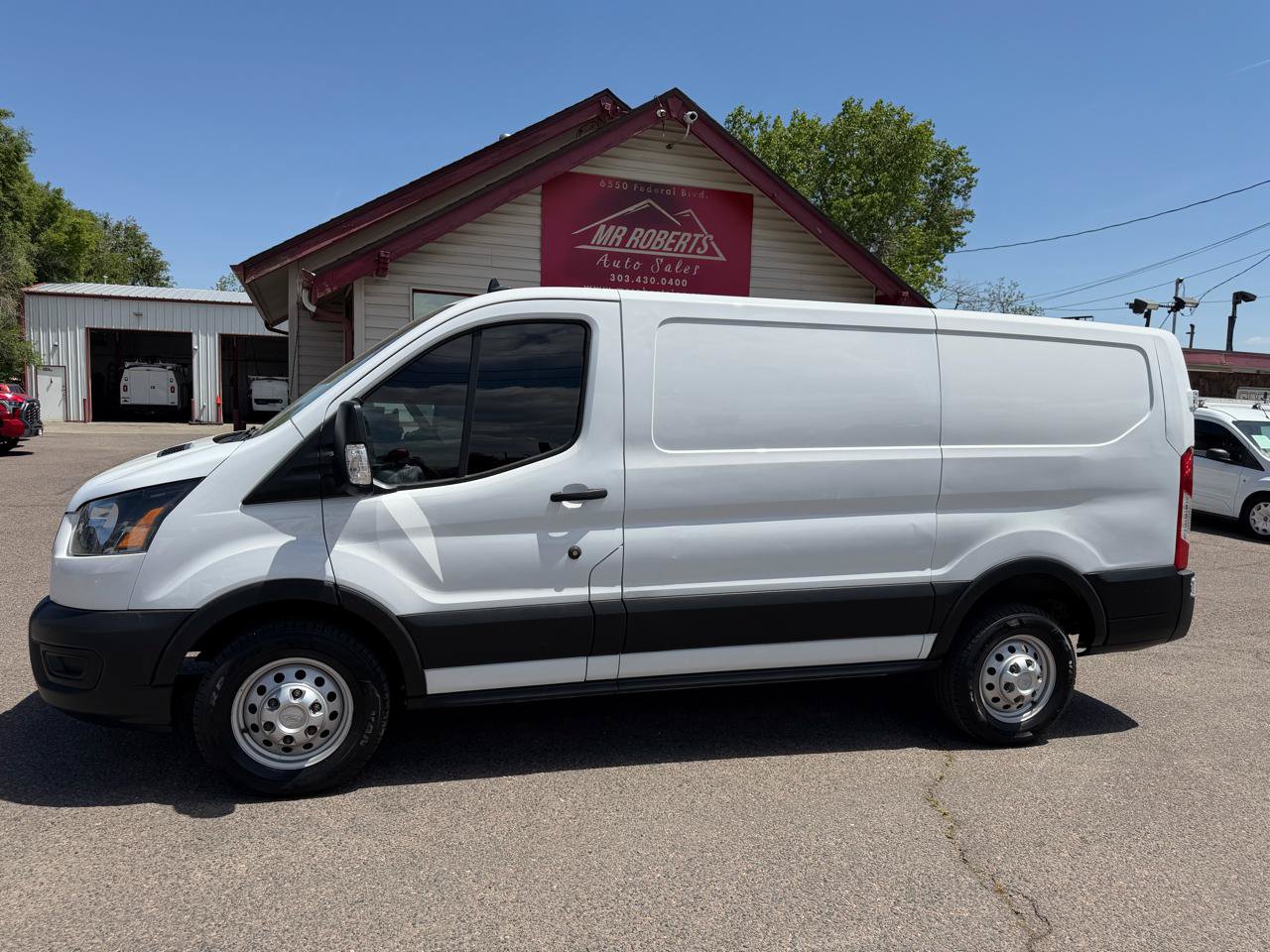 Used 2021 Ford Transit 150 Low Roof AWD image 5