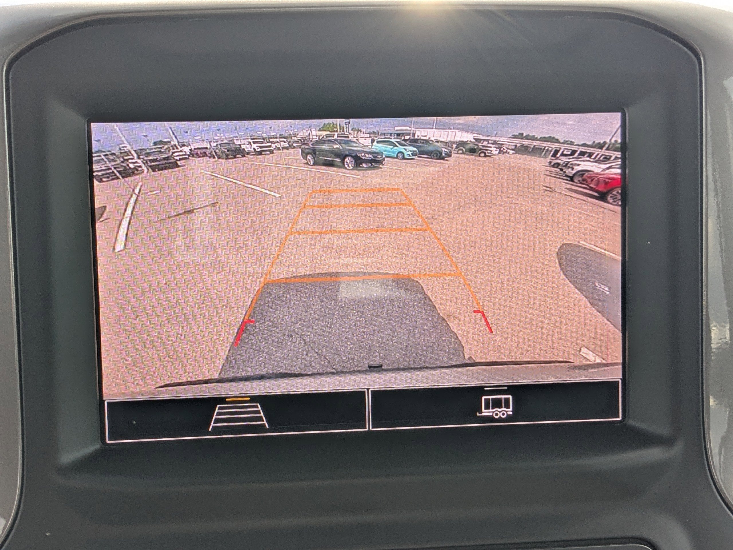 Used 2026 Chevrolet Silverado 1500 Custom Trail Boss w/ LPO, Dark Essentials Package image 21