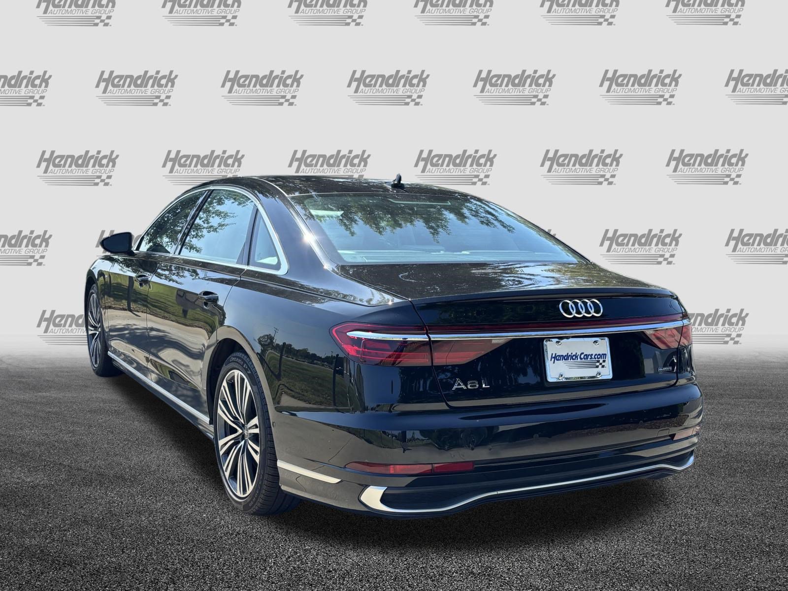 Used 2023 Audi A8 L 3.0T AWD/4WD image 9