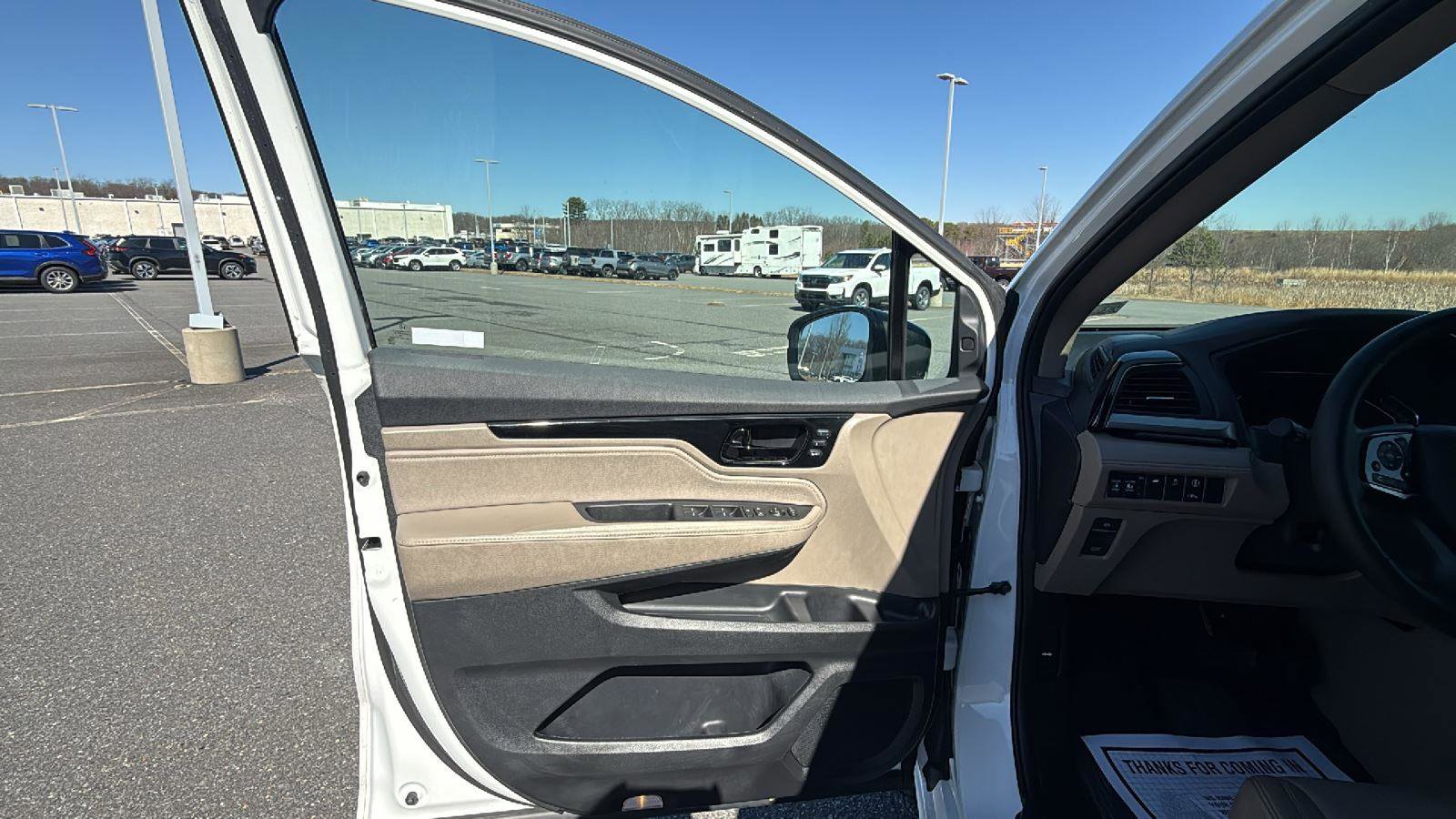 Used 2023 Honda Odyssey Touring image 24
