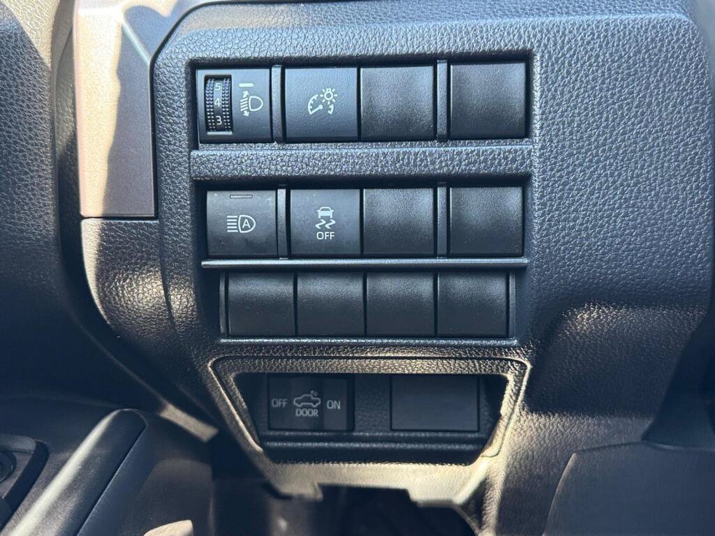 Certified 2025 Toyota Tacoma TRD Sport AWD/4WD image 14