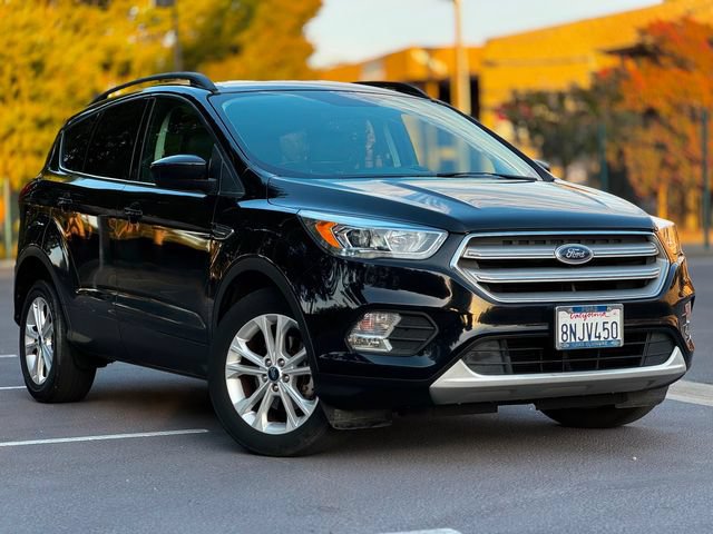 Used 2019 Ford Escape SEL FWD image 1