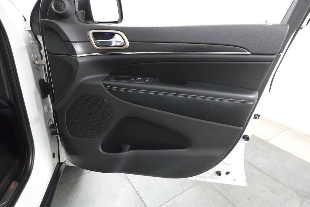 Used 2016 Jeep Grand Cherokee Limited AWD/4WD image 31