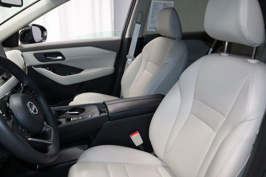 Certified 2024 Nissan Rogue SL w/ SL Premium Package image 28