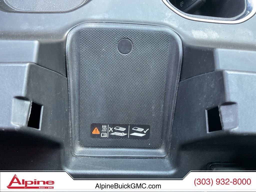 Used 2023 Chevrolet Silverado 1500 High Country w/ High Country Premium Package AWD/4WD image 18