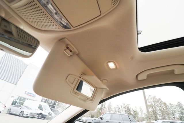 Used 2019 Mercedes-Benz C 300 4MATIC Sedan image 65