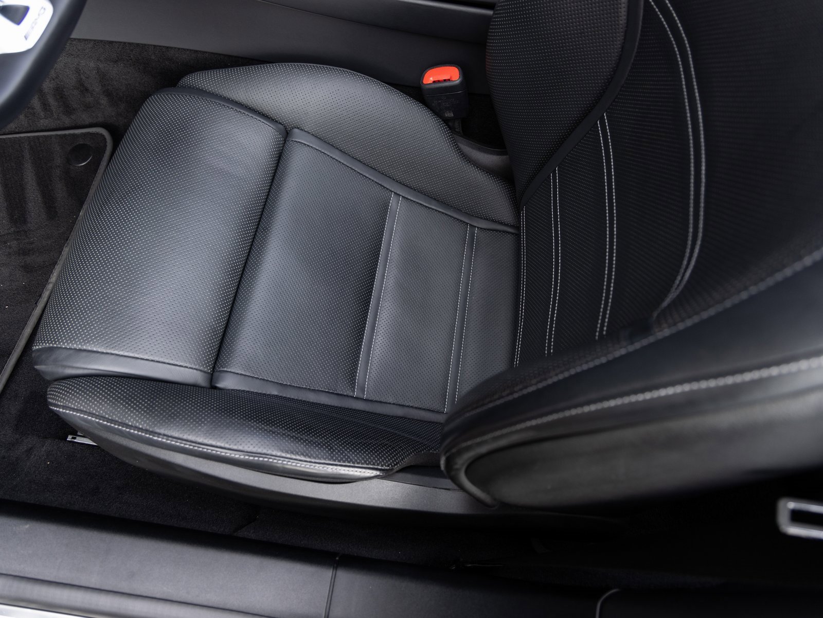 Used 2022 Mercedes-Benz SL 63 AMG 4MATIC image 16