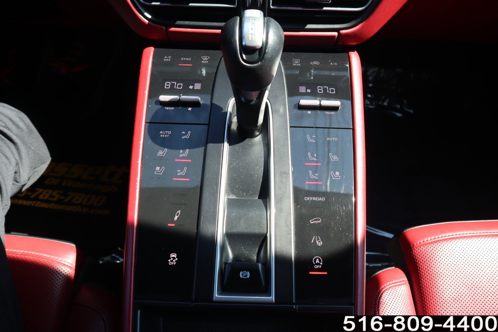 Used 2023 Porsche Macan S image 22