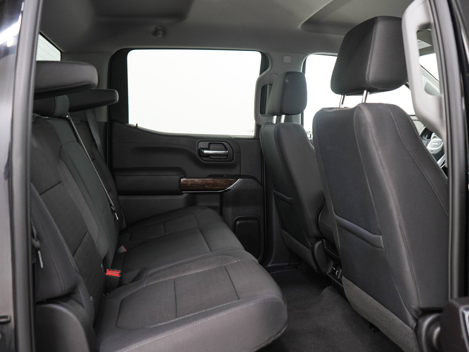 Used 2019 GMC Sierra 1500 SLE w/ SLE Value Package AWD/4WD image 14
