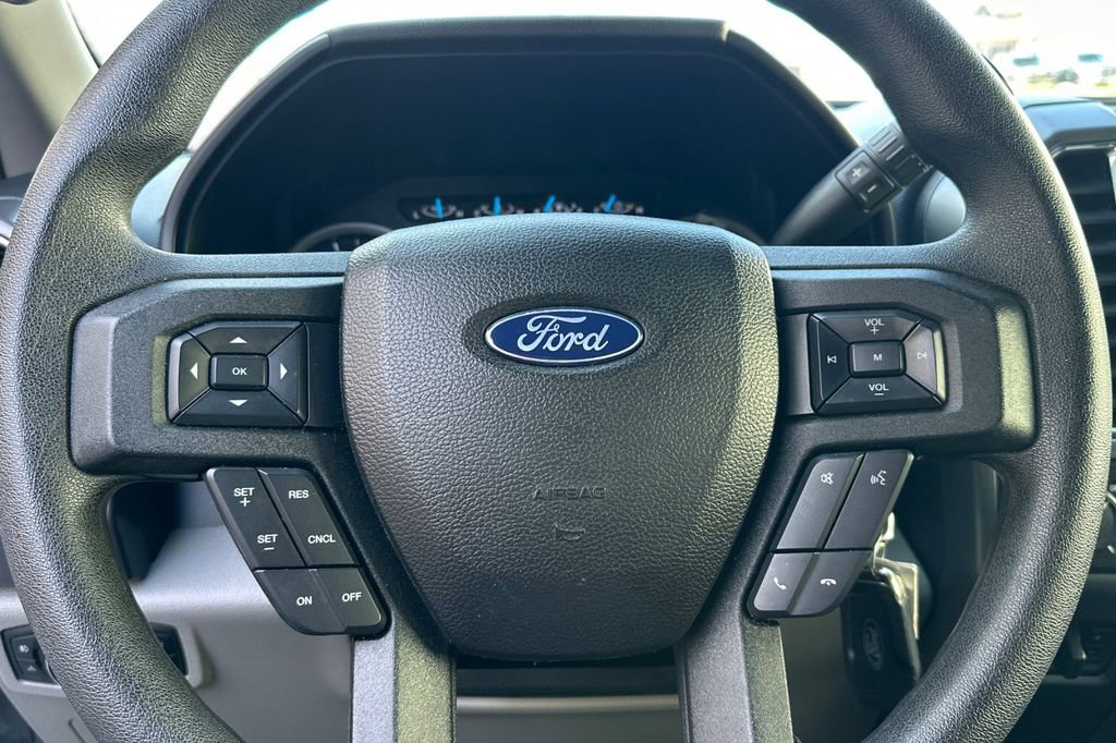 Certified 2017 Ford F250 XLT w/ XLT Value Package RWD image 21