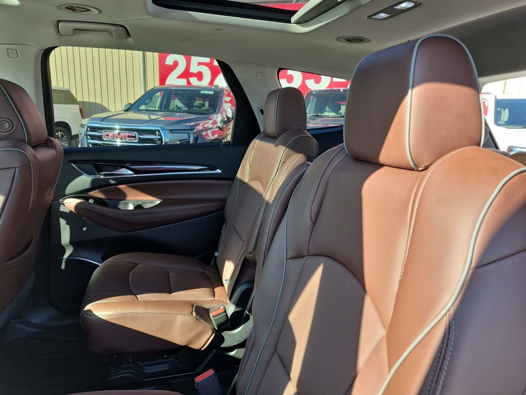 Used 2019 Buick Enclave Avenir FWD image 28