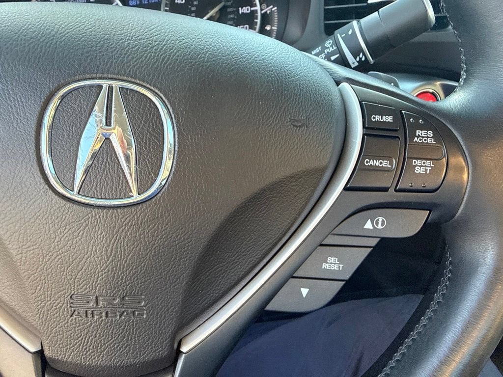 Used 2013 Acura ILX w/ Technology Package FWD image 26