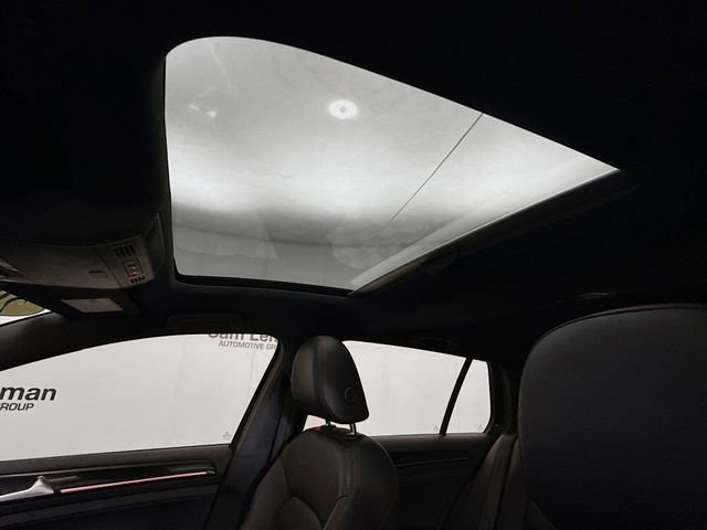 Used 2017 Volkswagen GTI SE image 21