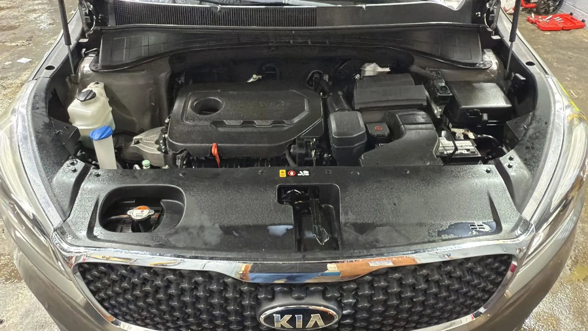 Used 2017 Kia Sorento L image 23
