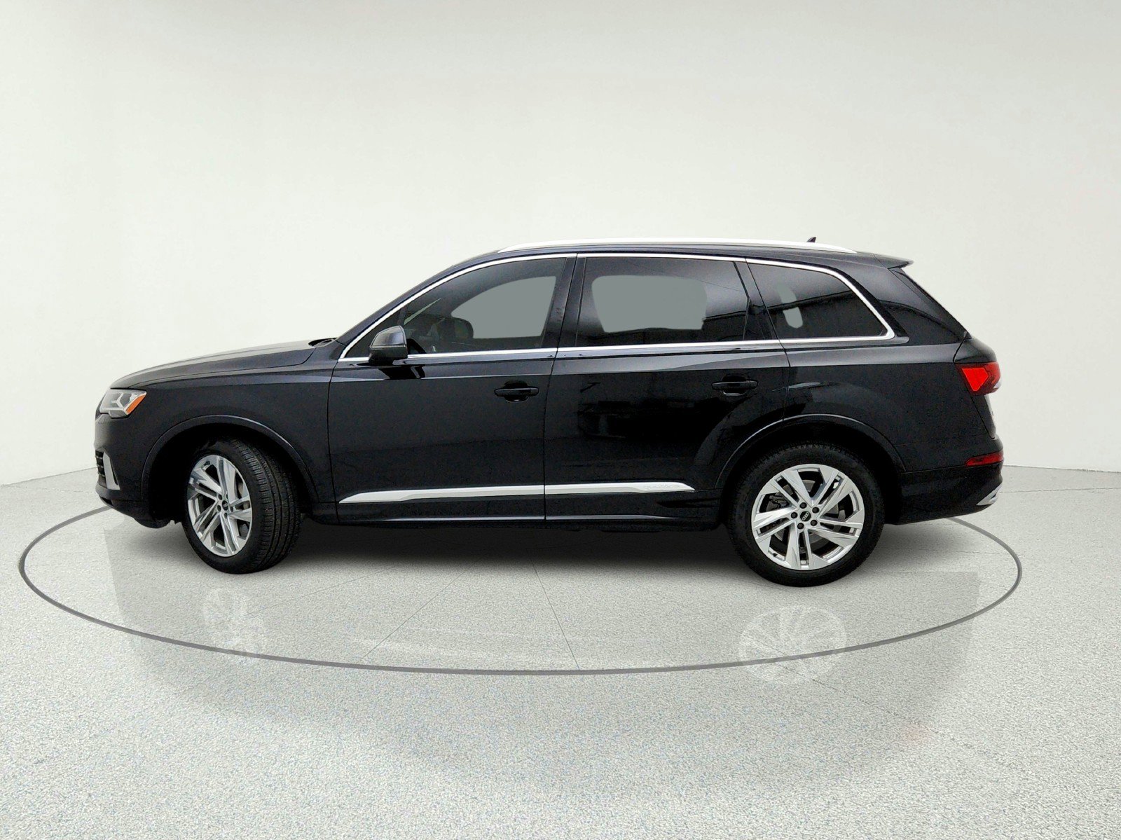 Used 2021 Audi Q7 3.0T Premium Plus w/ Premium Plus Package AWD/4WD image 14
