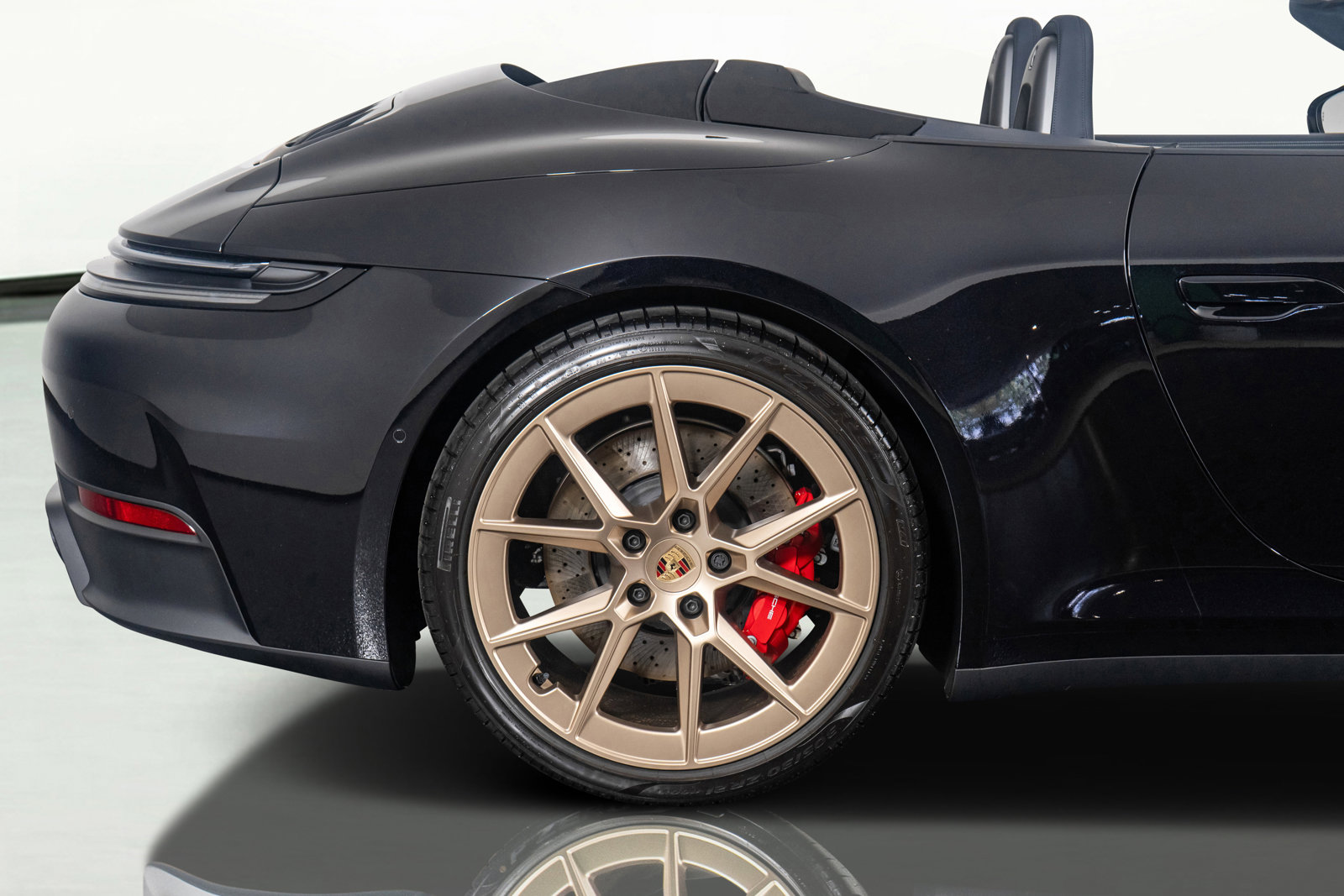 Used 2025 Porsche 911 Carrera S image 10