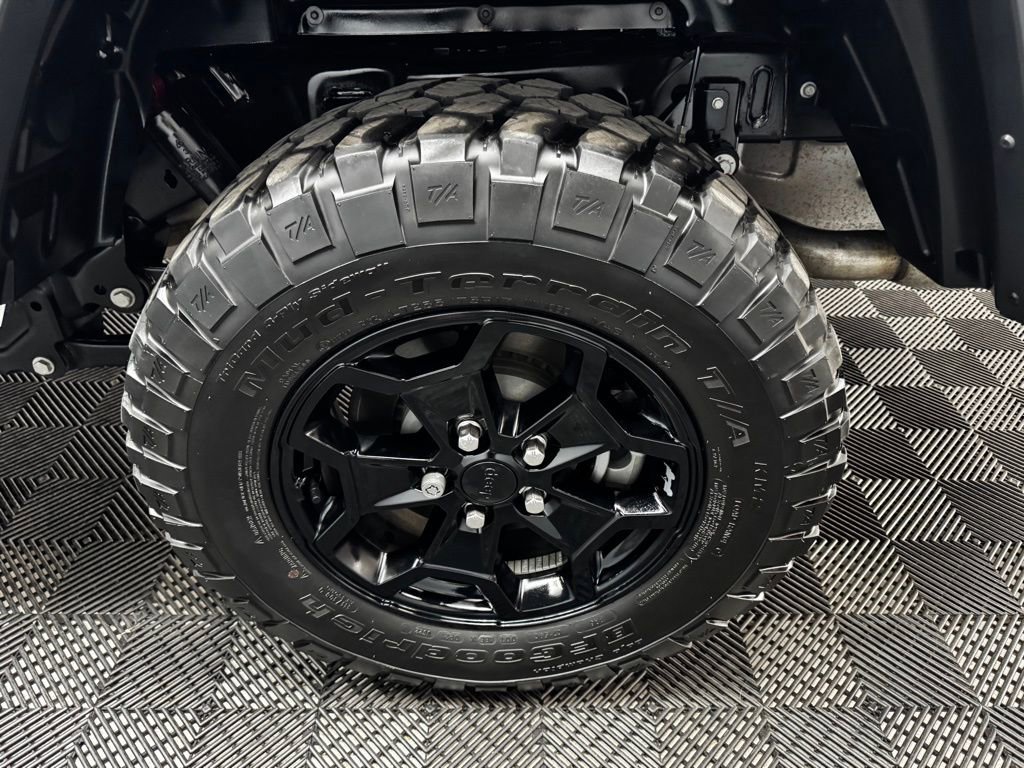 Used 2022 Jeep Gladiator Willys image 20