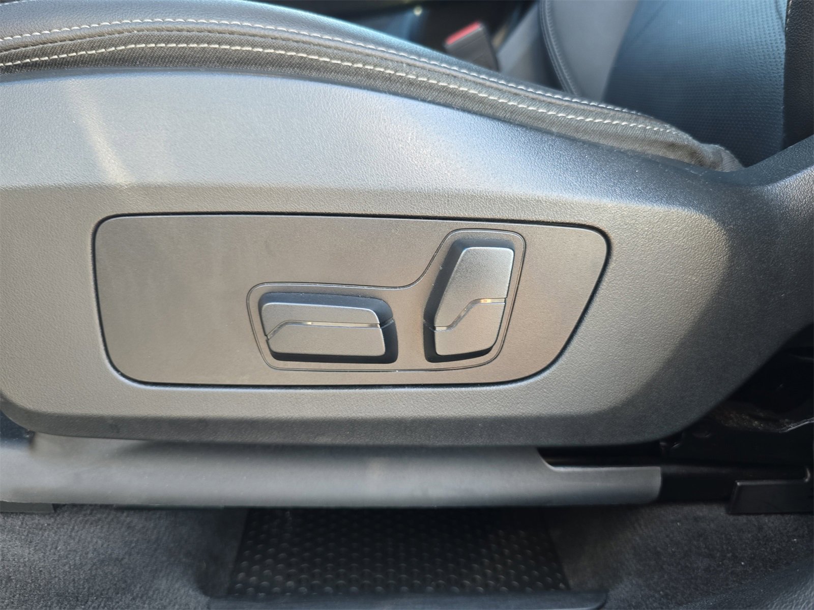 Used 2023 BMW X1 xDrive28i image 16