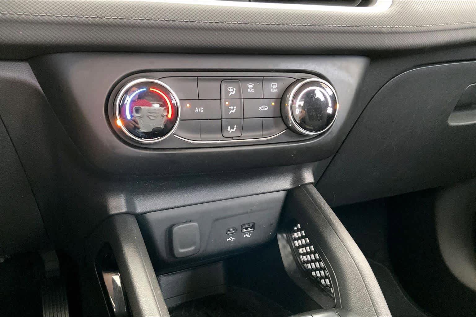 Certified 2025 Chevrolet TrailBlazer LS w/ LS Convenience Package FWD image 32