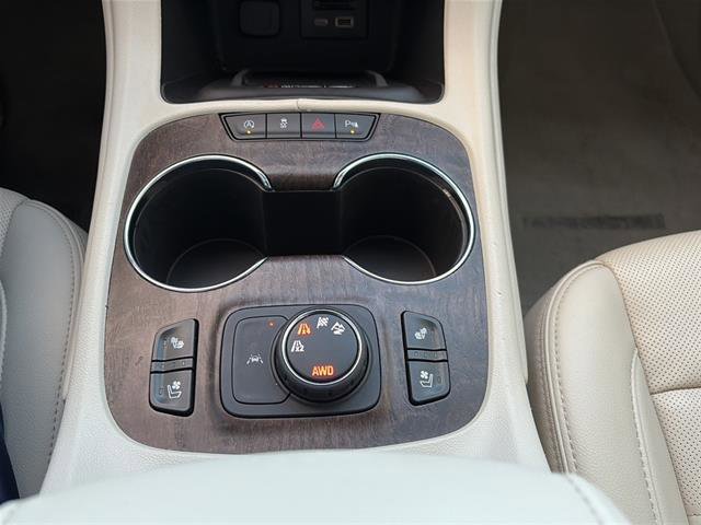Used 2022 GMC Acadia Denali image 30