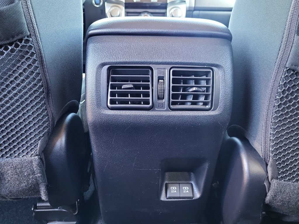 Used 2022 Toyota 4Runner SR5 AWD/4WD image 15
