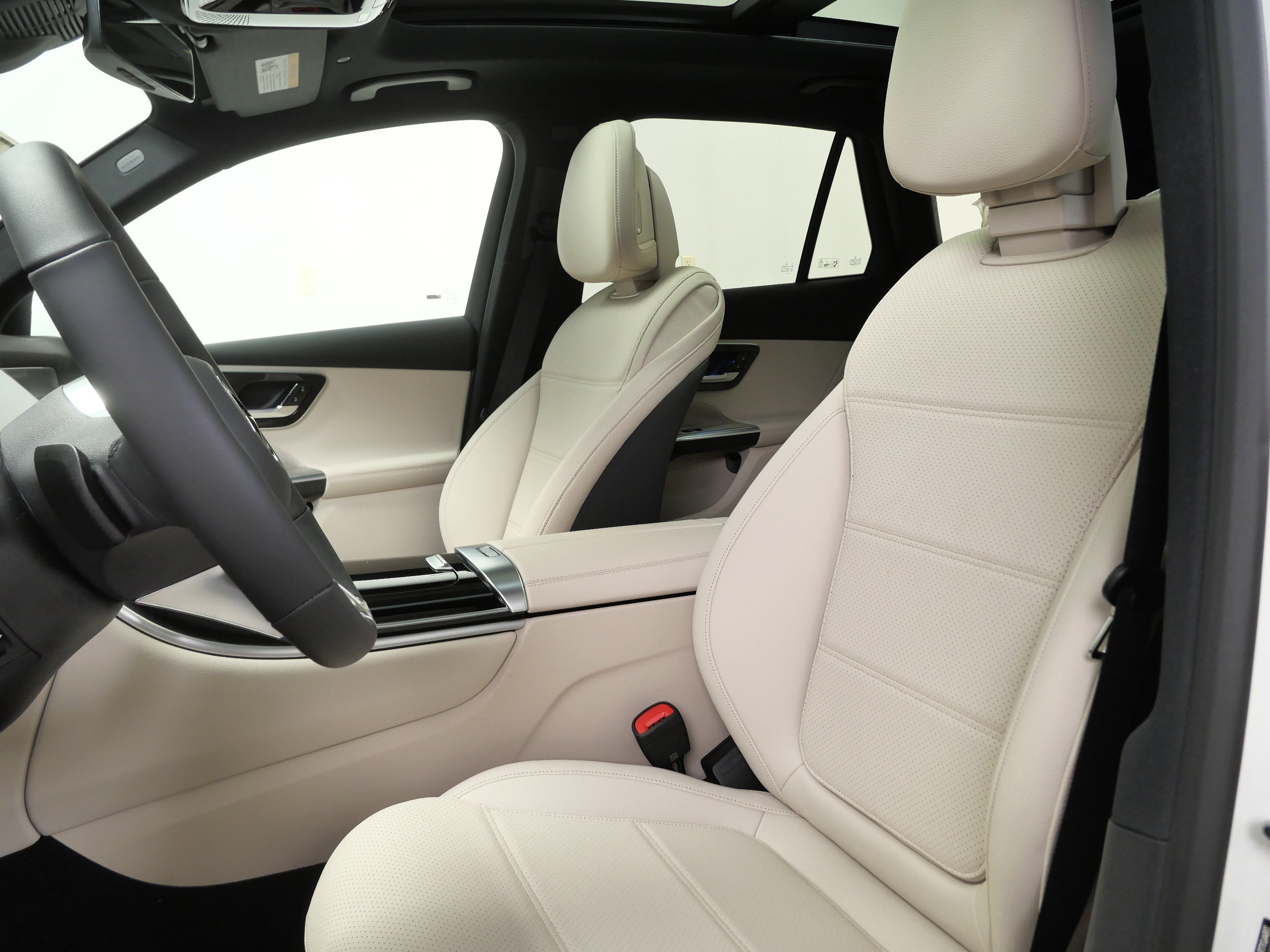 New 2026 Mercedes-Benz GLC 300 4MATIC image 8