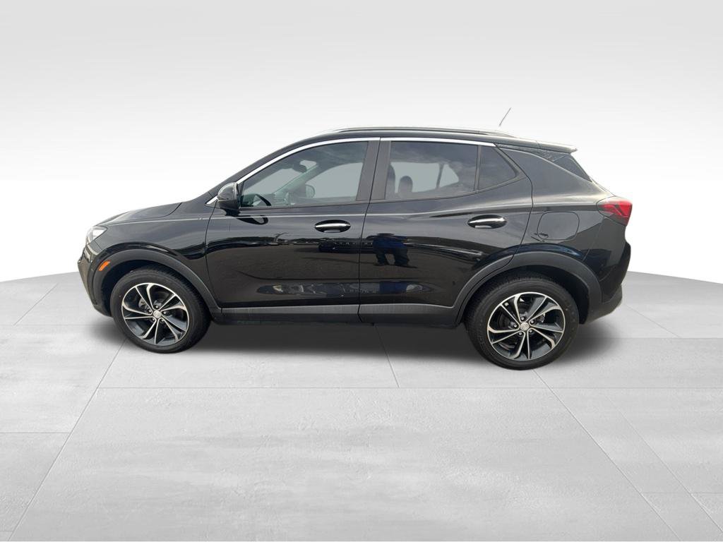 Used 2021 Buick Encore GX Select FWD image 2