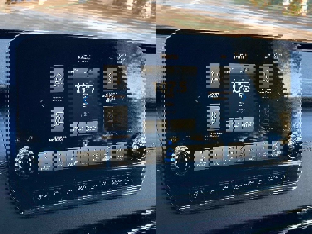 Used 2024 Mitsubishi Outlander SE Black Edition image 20