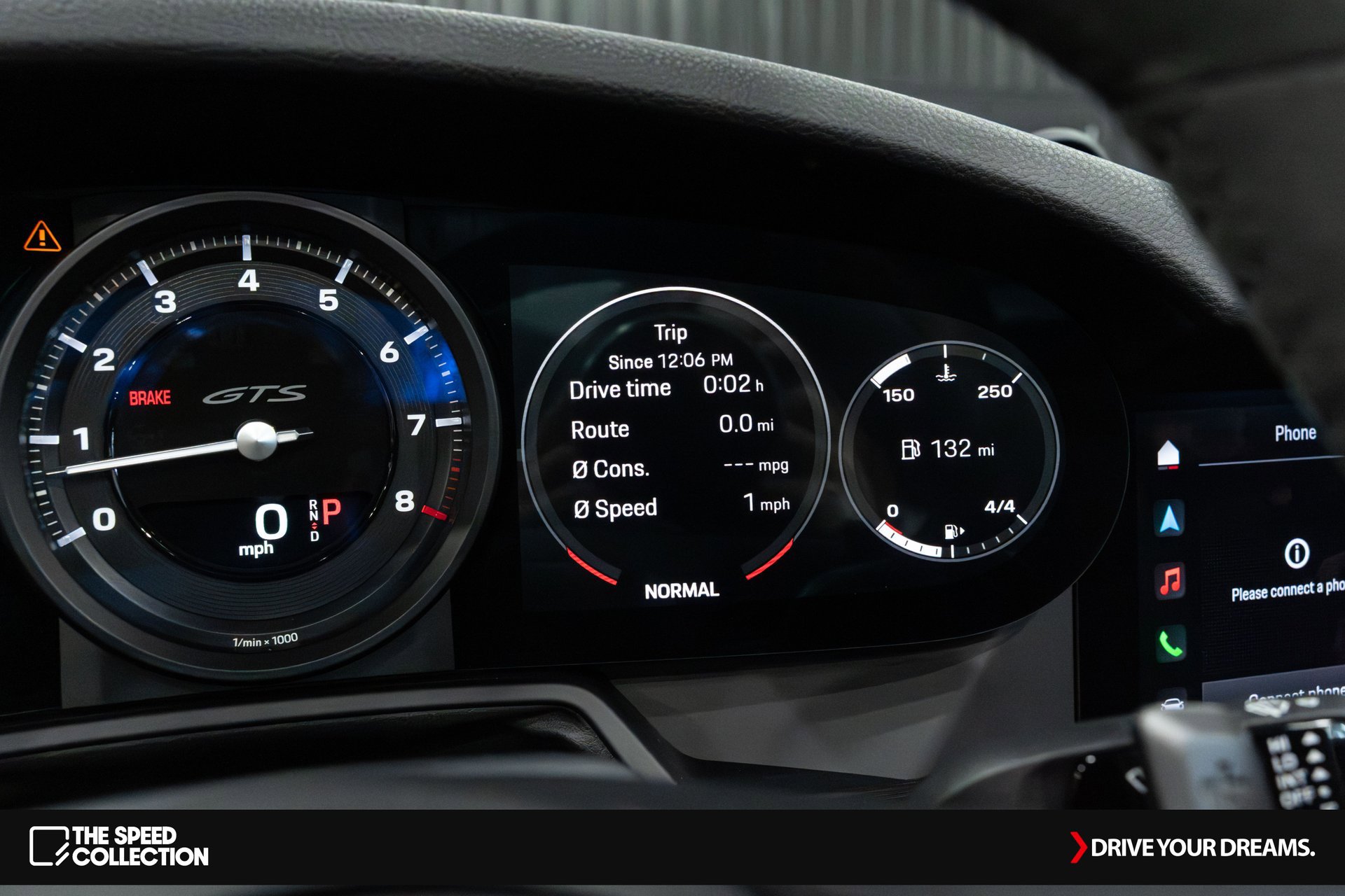 Used 2024 Porsche 911 Targa 4 GTS w/ Premium Package image 39