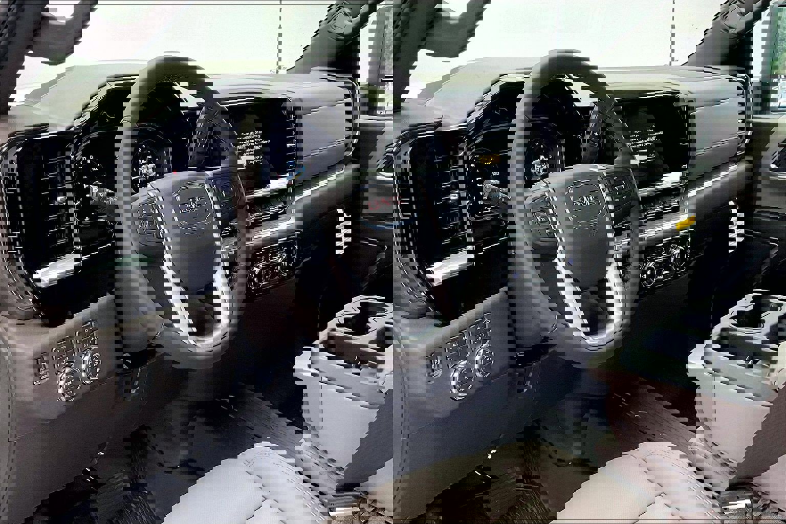 New 2026 GMC Sierra 2500 SLT image 4