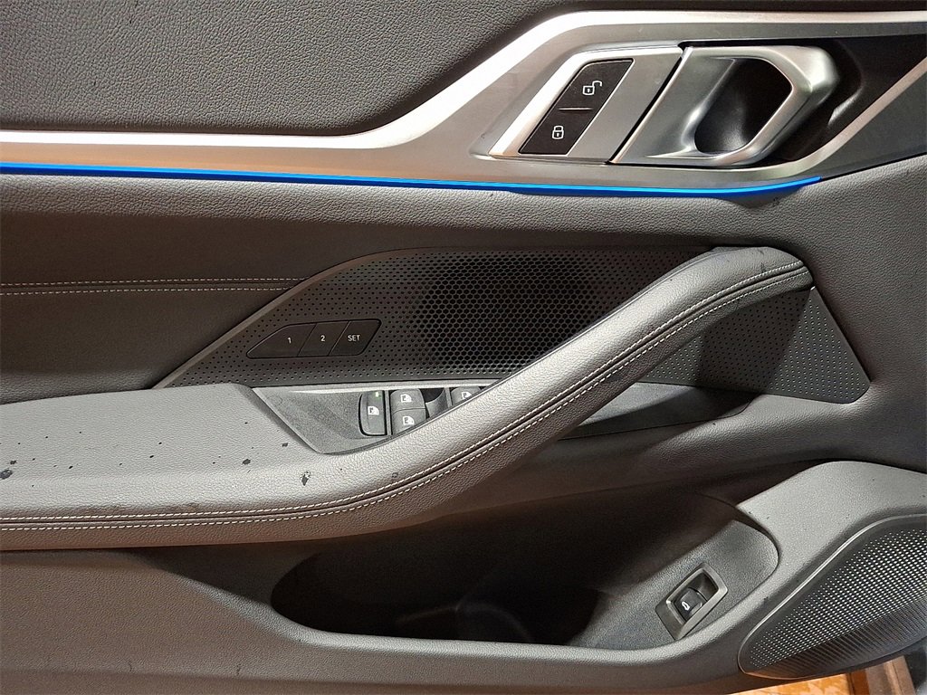 Used 2025 BMW i4 xDrive40i image 9