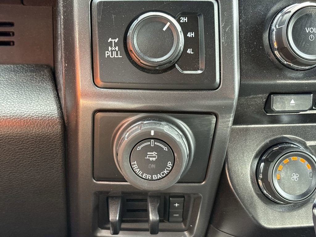 Used 2018 Ford F150 XLT w/ Equipment Group 302A Luxury AWD/4WD image 34