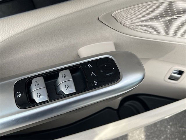 Used 2023 Mercedes-Benz C 300 Sedan image 25