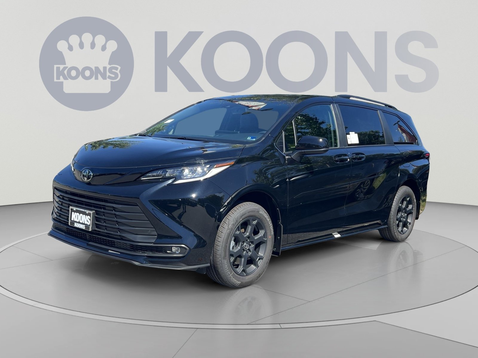 New 2026 Toyota Sienna XLE Woodland Edition