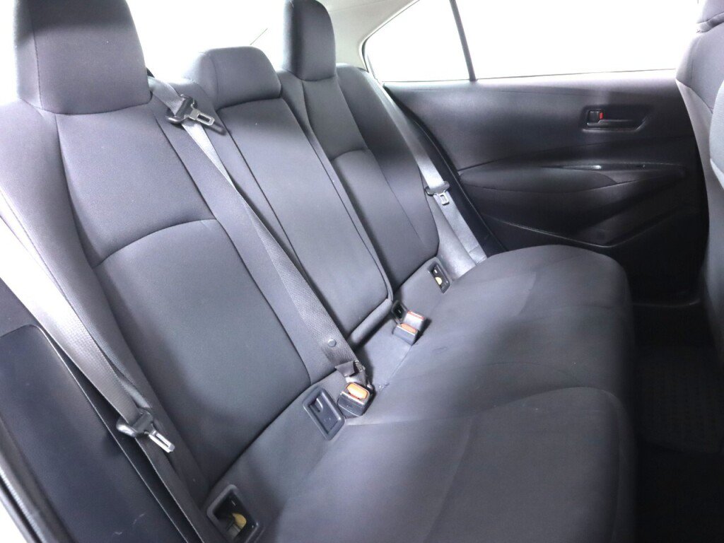 Used 2022 Toyota Corolla LE FWD image 35