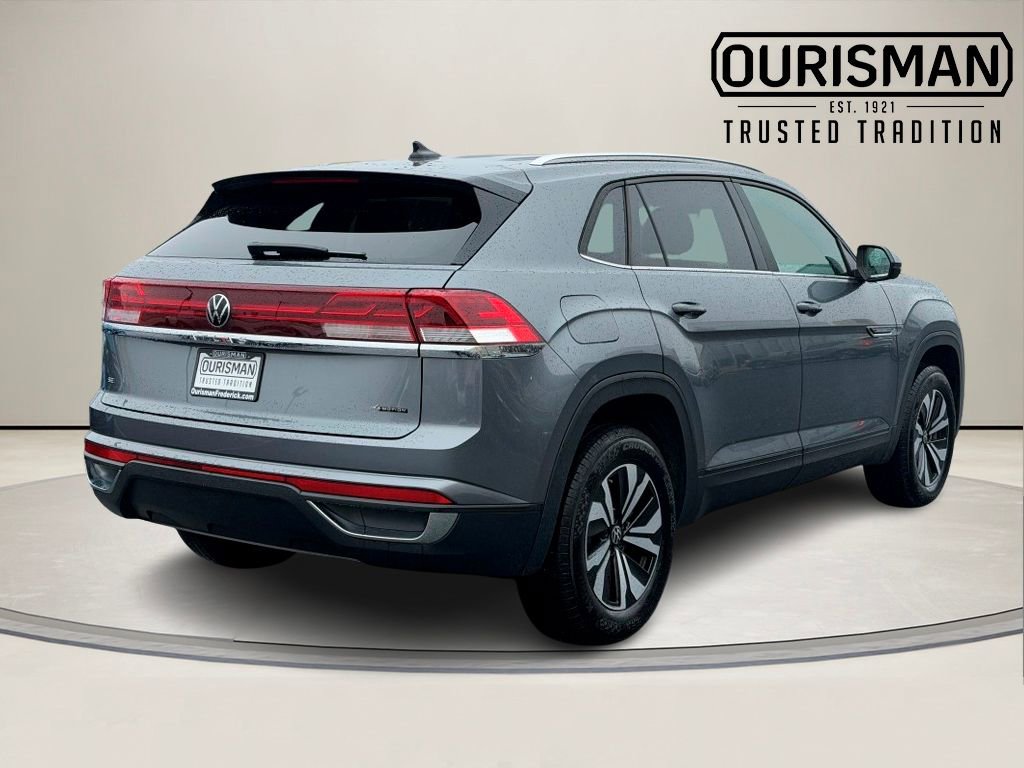 Used 2024 Volkswagen Atlas Cross Sport SE image 11