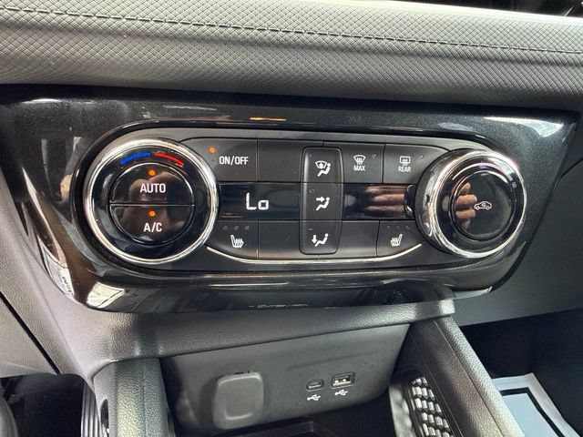 Used 2024 Chevrolet TrailBlazer LT w/ Convenience Package FWD image 14