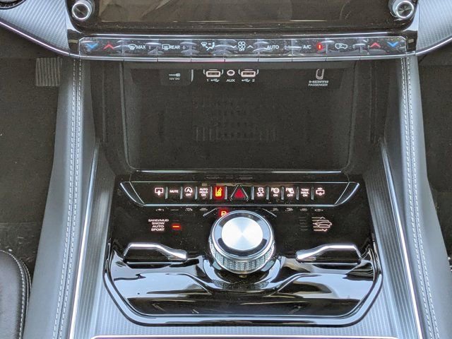 New 2026 Jeep Grand Wagoneer Summit w/ Premium Group III image 21
