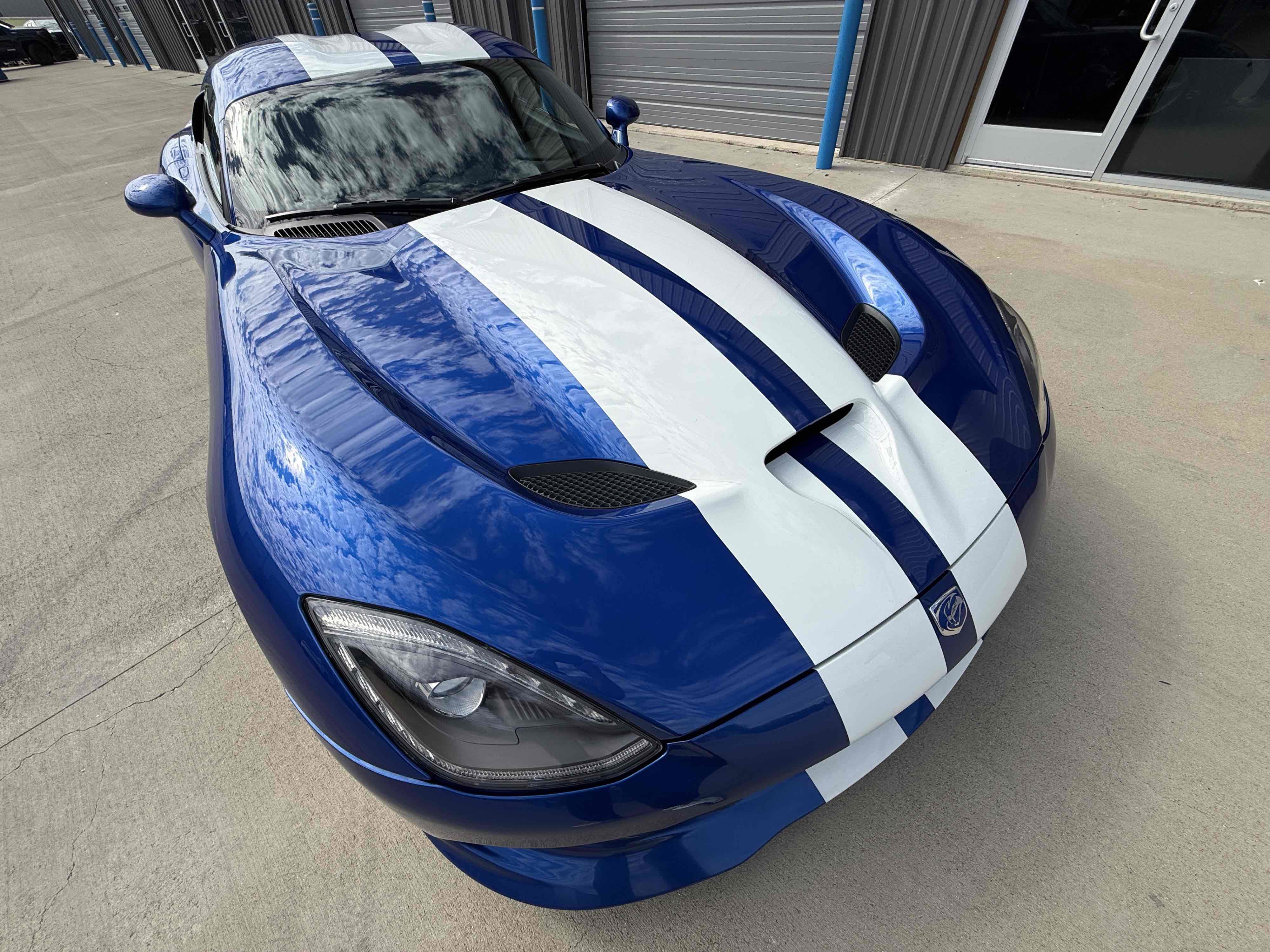 Used 2013 SRT Viper GTS w/ GTS Laguna Interior Pkg image 68