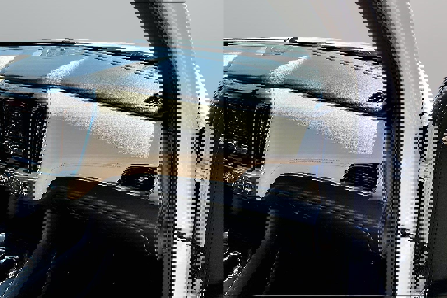 Used 2022 Chevrolet Traverse LS FWD image 21