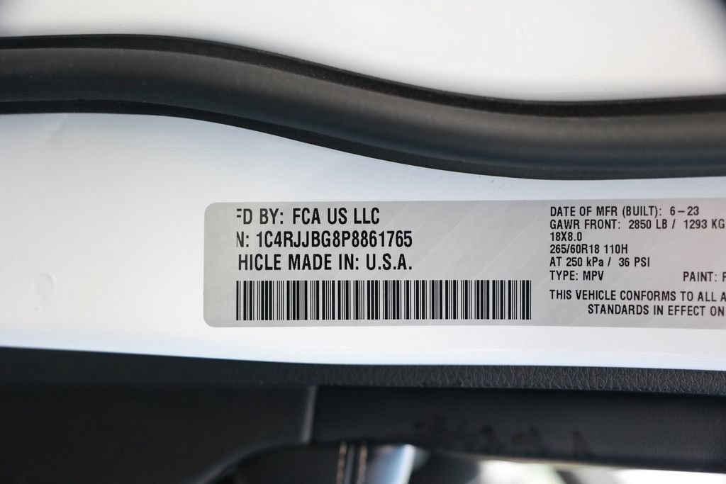 Used 2023 Jeep Grand Cherokee L Limited w/ Luxury Tech Group II RWD image 39
