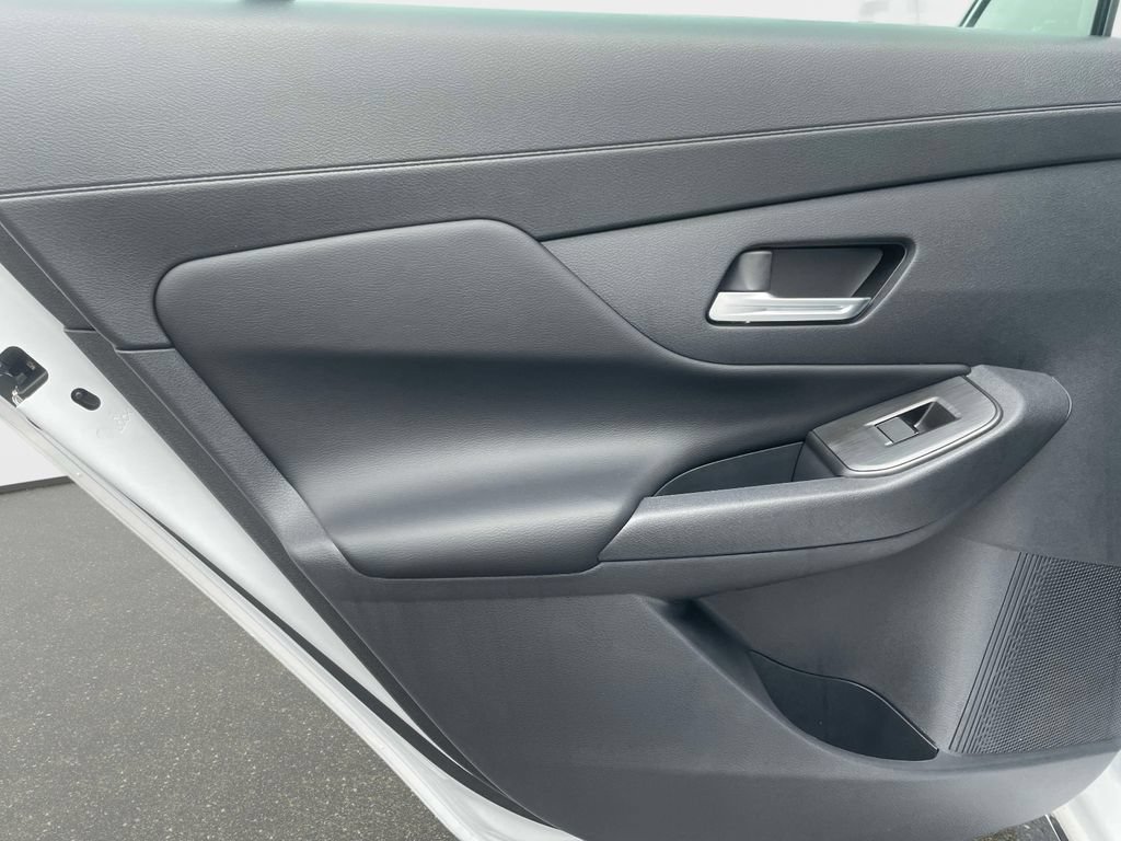 New 2026 Nissan Sentra SR w/ SR Premium Package FWD image 12