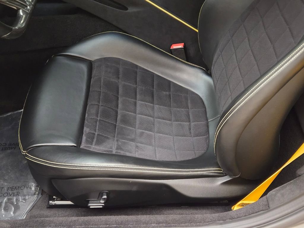 Used 2022 Ferrari Roma RWD image 33