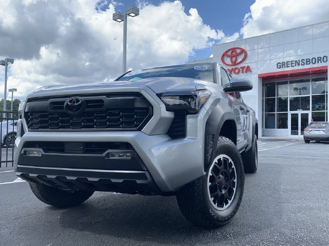 Used 2026 Toyota Tacoma TRD Off-Road AWD/4WD image 1