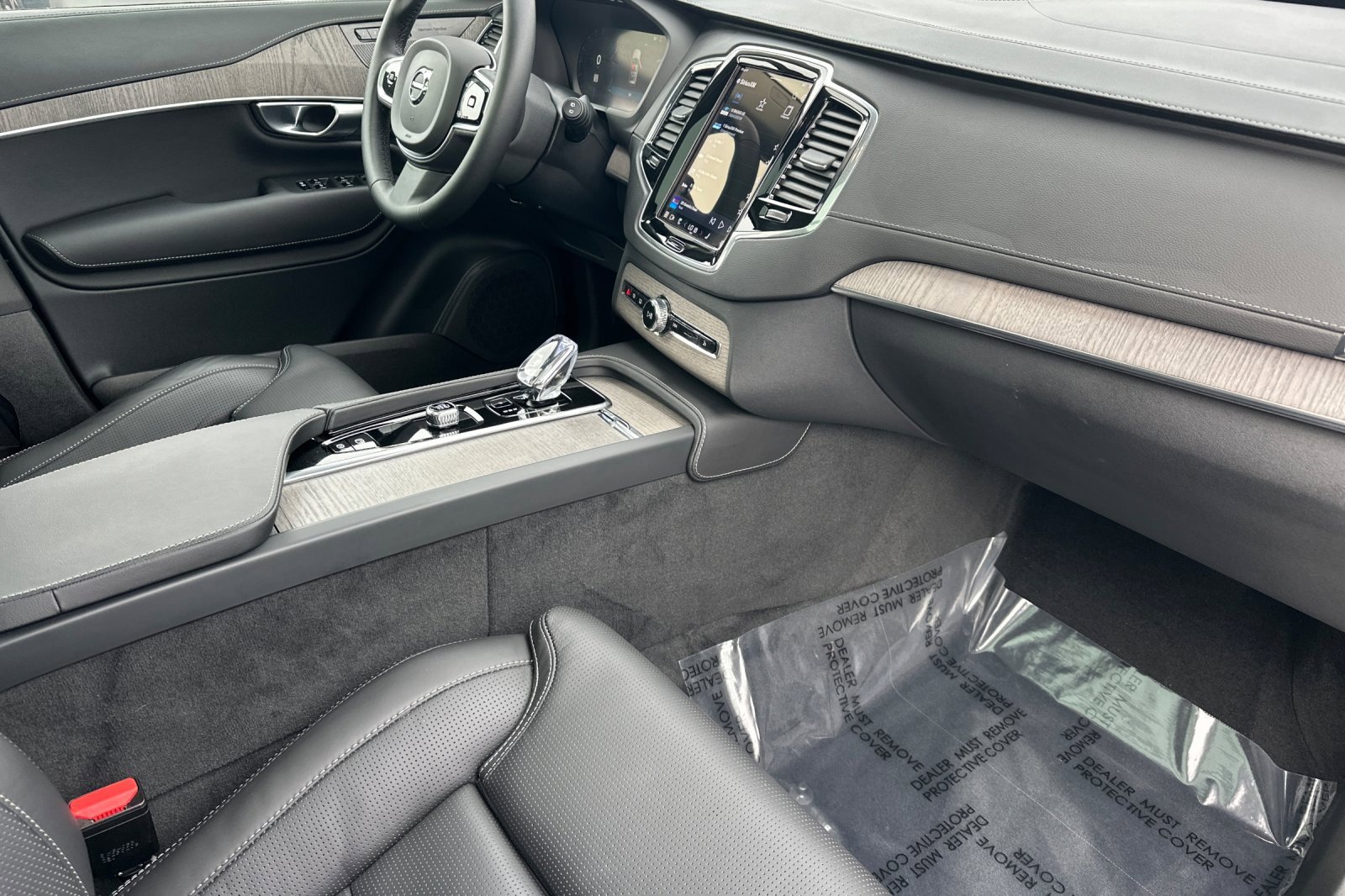 Certified 2023 Volvo XC90 T8 Ultimate image 19