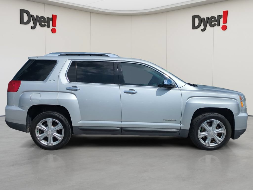 Used 2017 GMC Terrain SLT w/ Driver Alert Package I FWD image 2