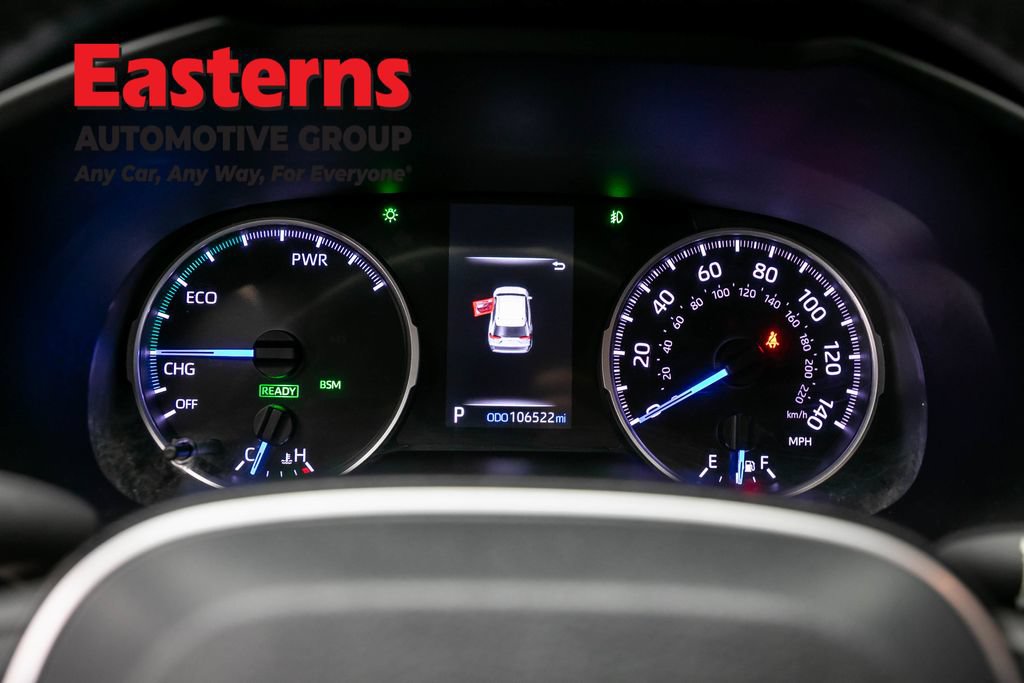 Used 2021 Toyota RAV4 XLE w/ XLE Grade Weather Package AWD/4WD image 18