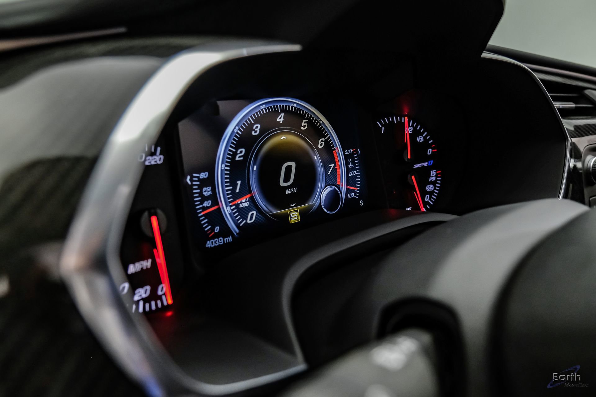 Used 2019 Chevrolet Corvette ZR1 RWD image 46